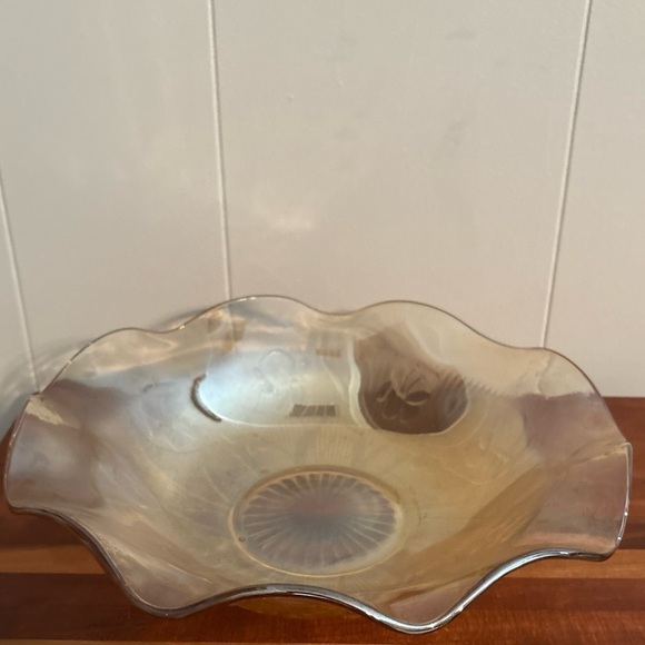 JEANETTE GLASS IRIS PATTERN IRIDESCENT FLORA-GOLD 11.5” BOWL - Picture 4 of 10